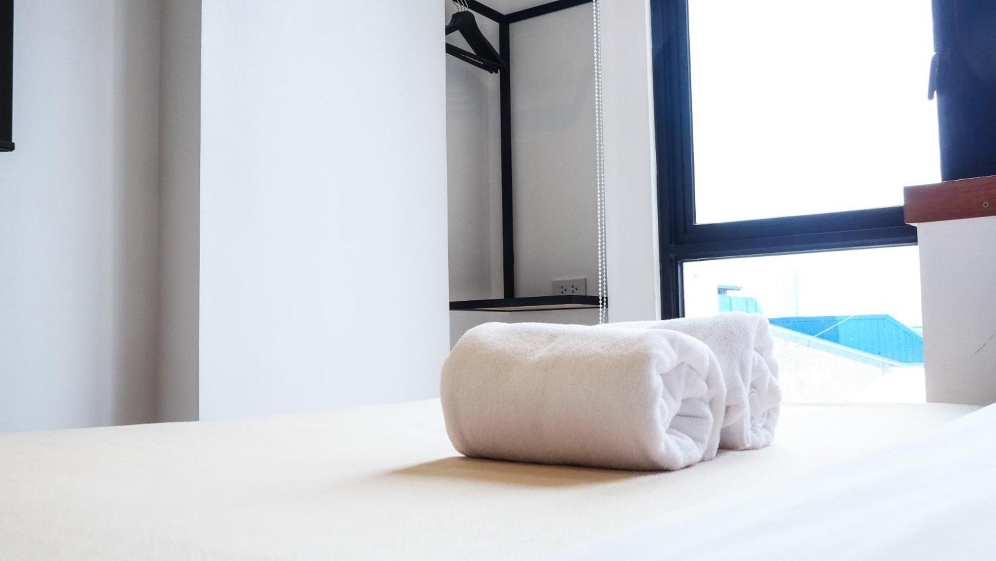 Cayco House By Hotel Durban Makati City Luaran gambar